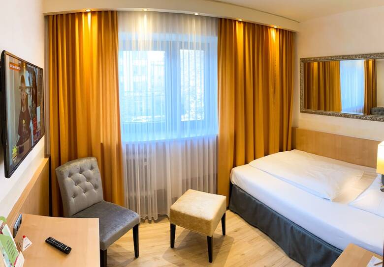 City Hotel Ost Am K�