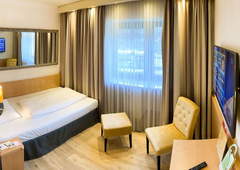 City Hotel Ost Am K�