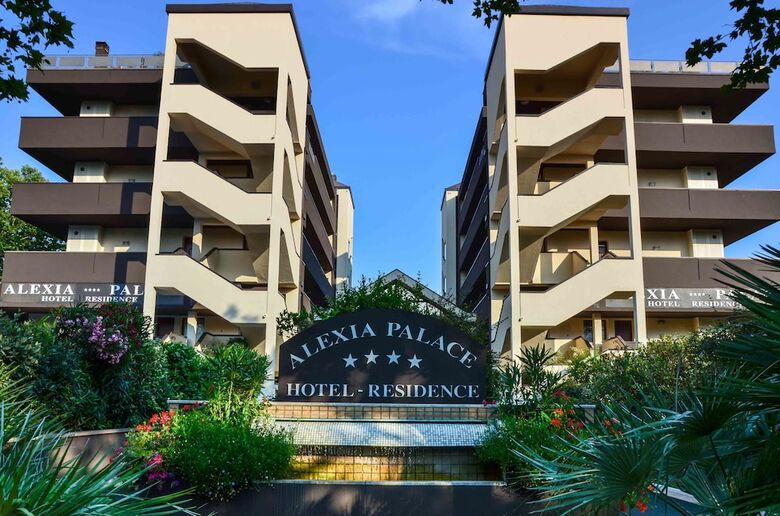 Alexia Palace Hotel Residence