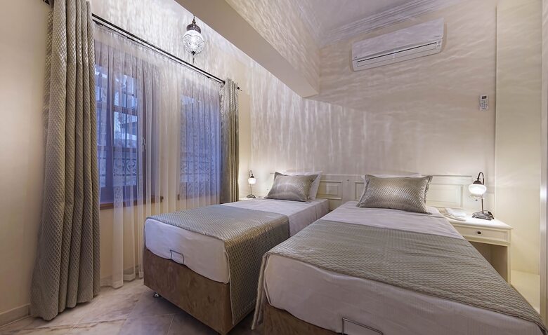 Minyon Hotel
