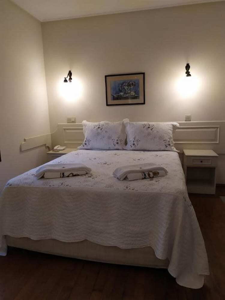 Minyon Hotel