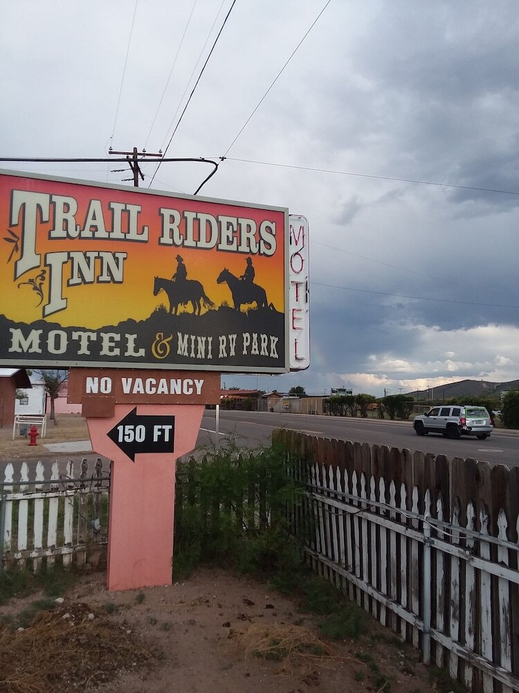 Motel Trail Rider's Inn