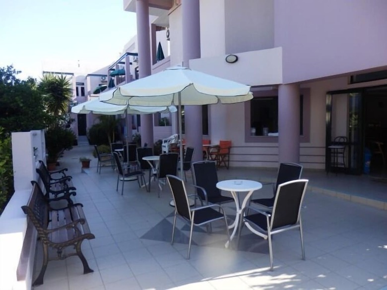 Ilias Apartments