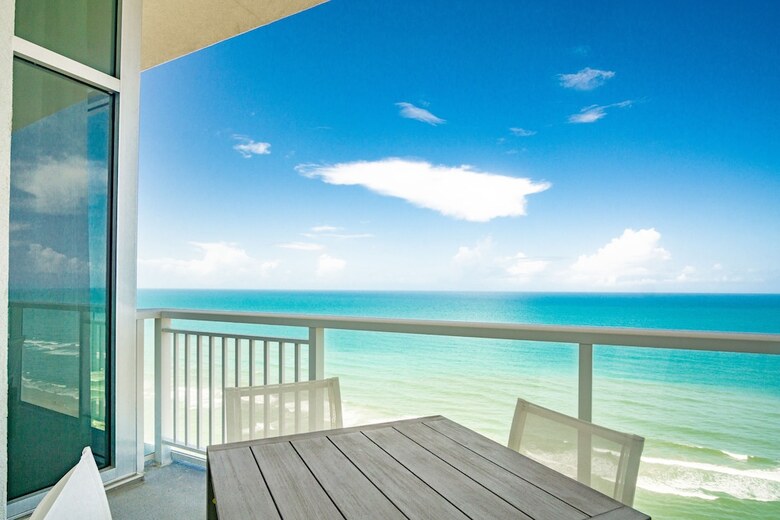 Hotel Daytona Grande Oceanfront Resort