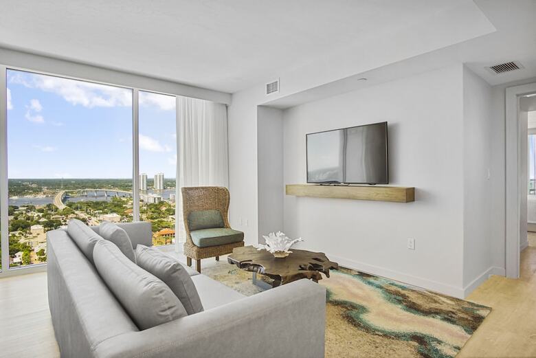 Hotel Daytona Grande Oceanfront Resort