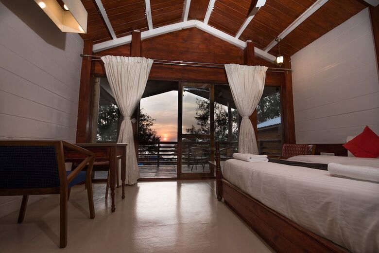 Aqua Marina Beach Cottages