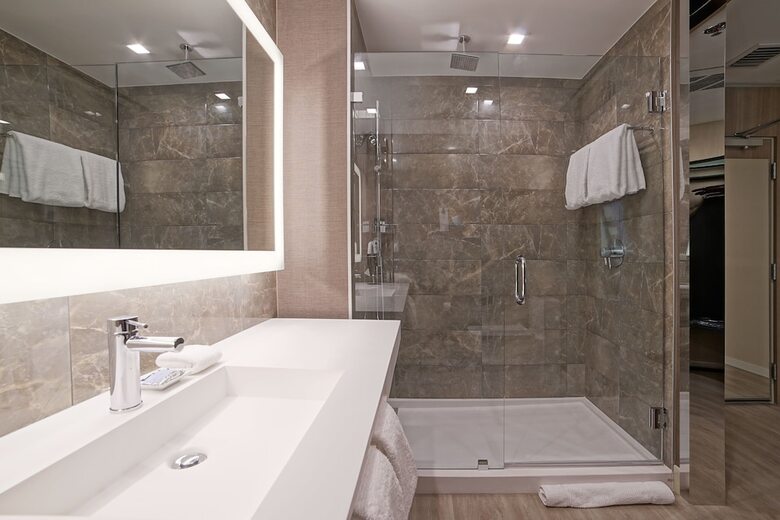 AC Hotel By Marriott Fort Lauderdale Airport
