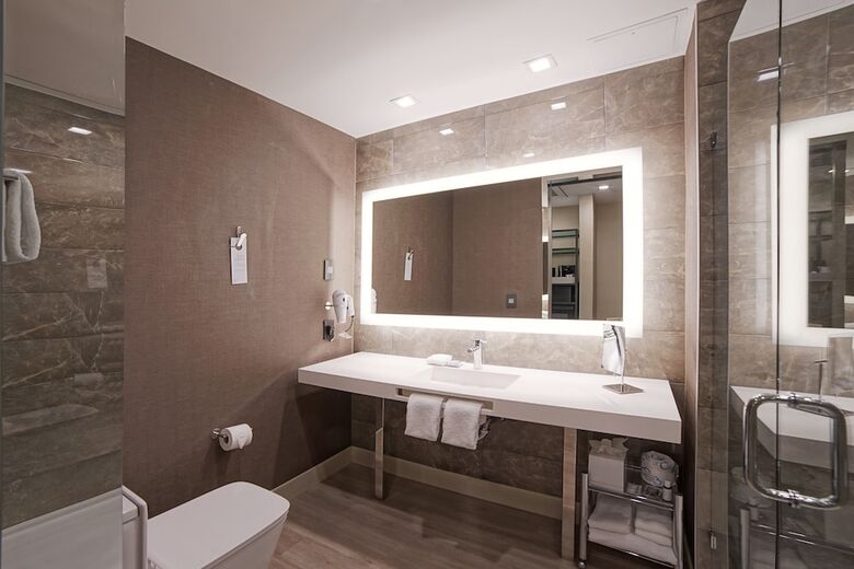 AC Hotel By Marriott Fort Lauderdale Airport
