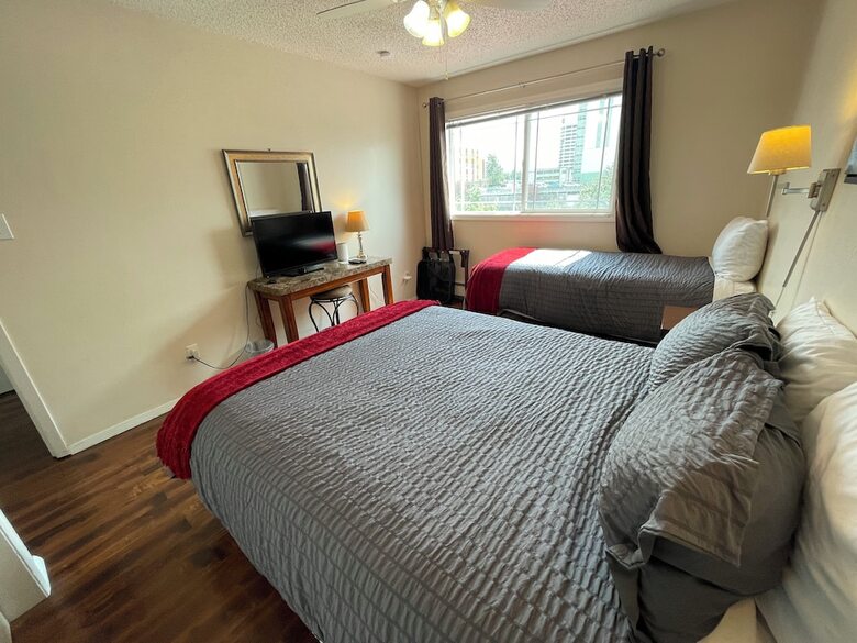 Arctic Fox Inn