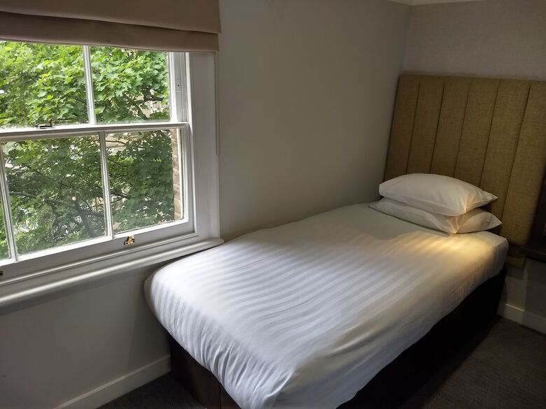 Garden Court Hotel