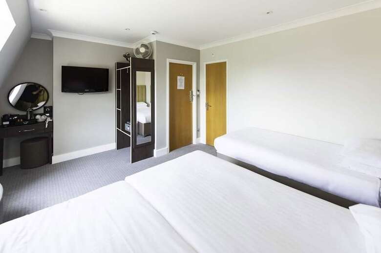 Garden Court Hotel