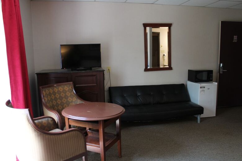 Hotel Motel Capri & Suites