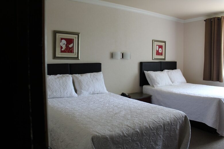 Hotel Motel Capri & Suites