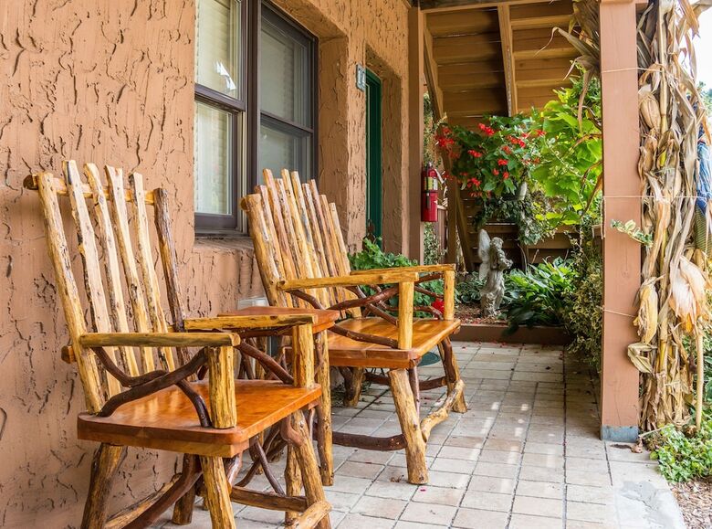 Hotel Hemlock Inn