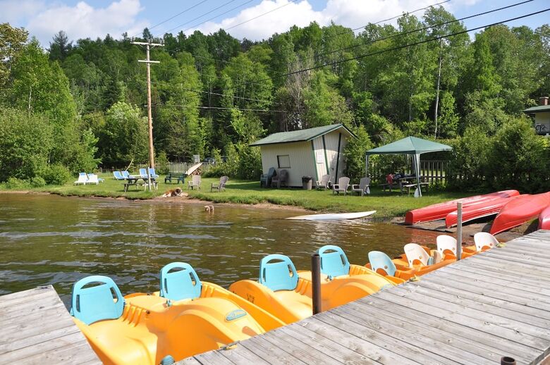 Hotel-motel Le Boise Du Lac