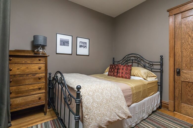 Hotel Chicago Guest House Wrigleyville