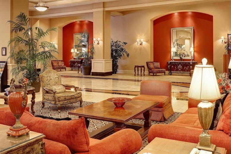 The Grand Hotel - Salem