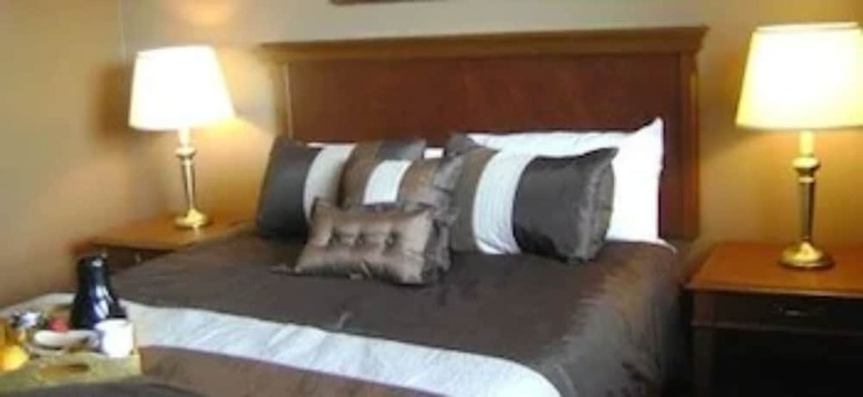 Hotel Talbot Trail Inn & Suites