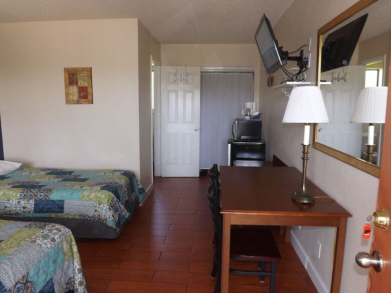 Motel Palm Breeze Hotel