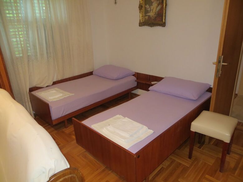Apartments And Rooms Rogosic