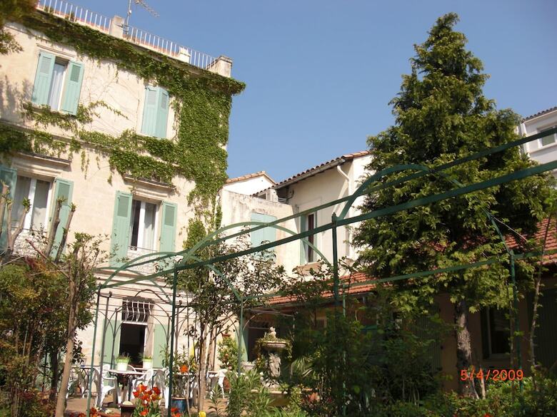 Au St Roch Hotel Et Jardin
