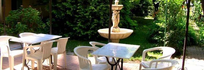 Au St Roch Hotel Et Jardin