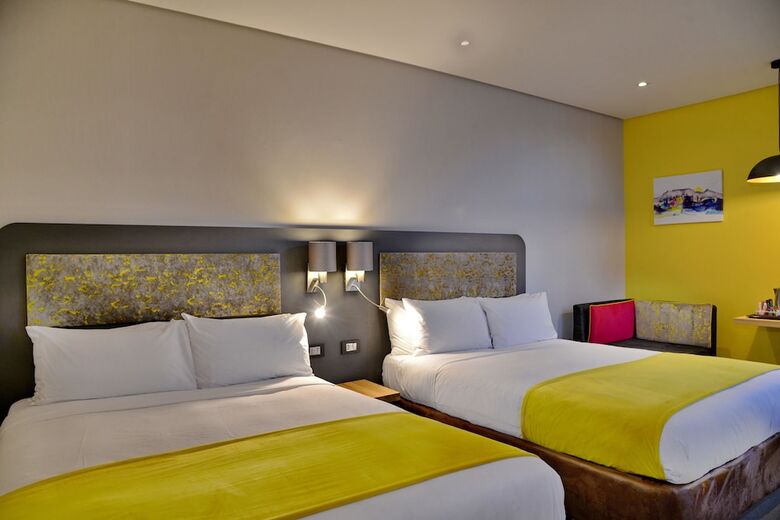 Hotel Cresta Grande Cape Town