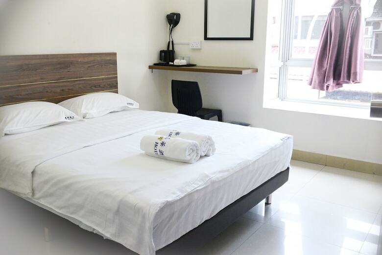 Jh Hotel
