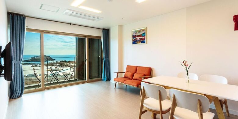 Pension Seogwipo Etier Resort