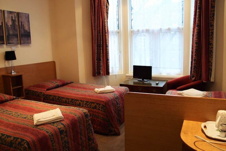 Hotel 65
