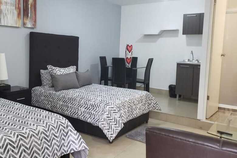 Apartamentos Capital O Lowe Suites