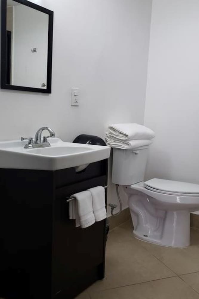 Apartamentos Capital O Lowe Suites