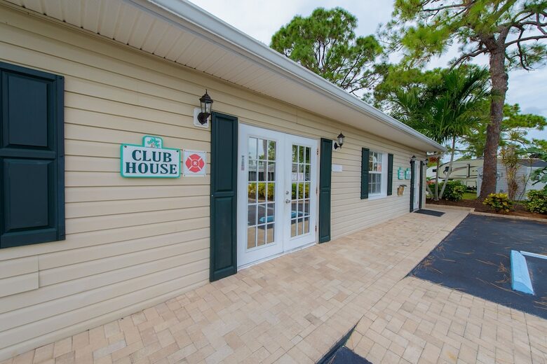 Arbor Terrace Rv Resort