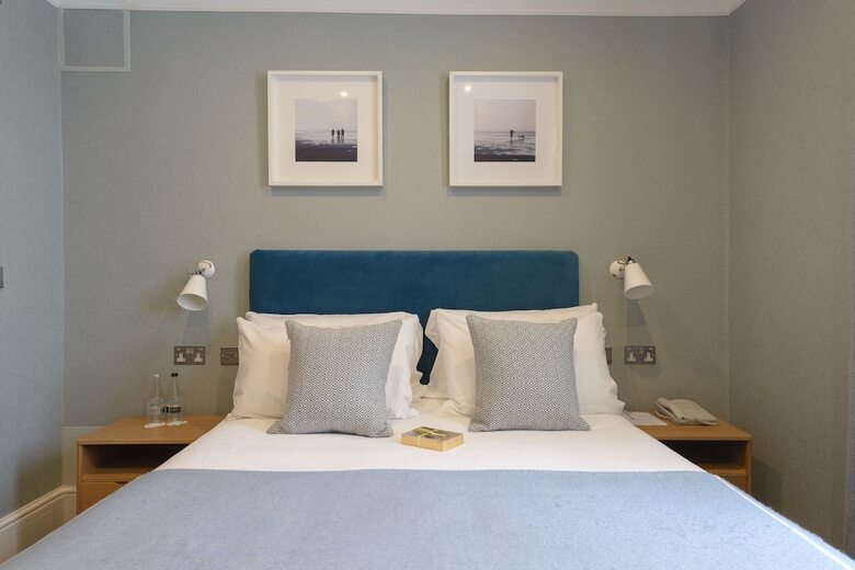 Hotel The Connaught Lodge