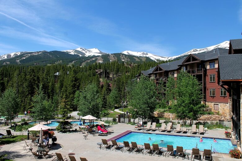 Aparthotel Grand Timber Lodge