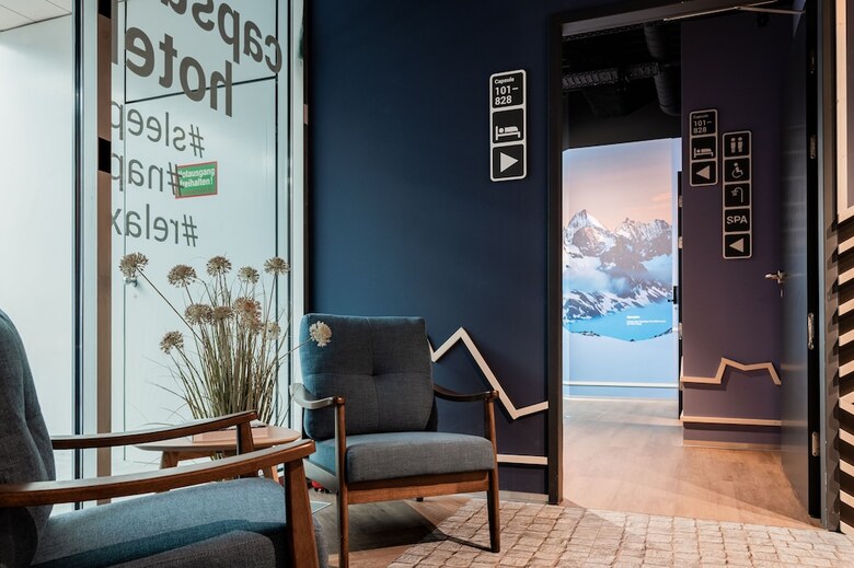Capsule Hotel - Zurich Airport