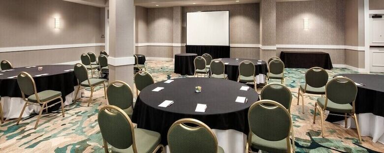 Hotel Courtyard By Marriott Charlotte Waverly
