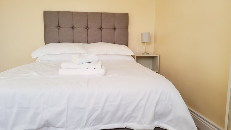 Room-cosy Double Private Bedroom 2-3