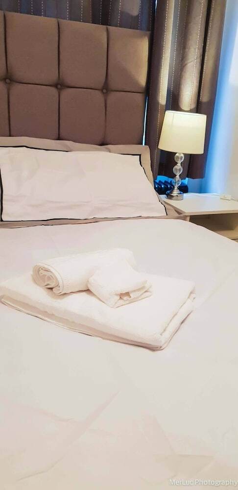 Room-cosy Double Private Bedroom 2-3