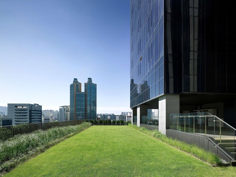 Sofitel Ambassador Seoul Hotel & Serviced Residences