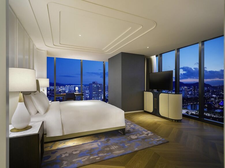 Sofitel Ambassador Seoul Hotel & Serviced Residences