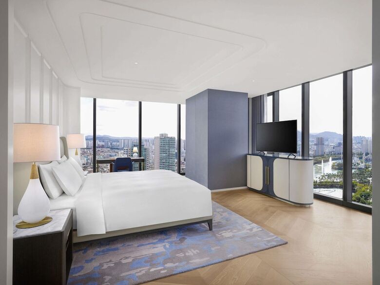 Sofitel Ambassador Seoul Hotel & Serviced Residences