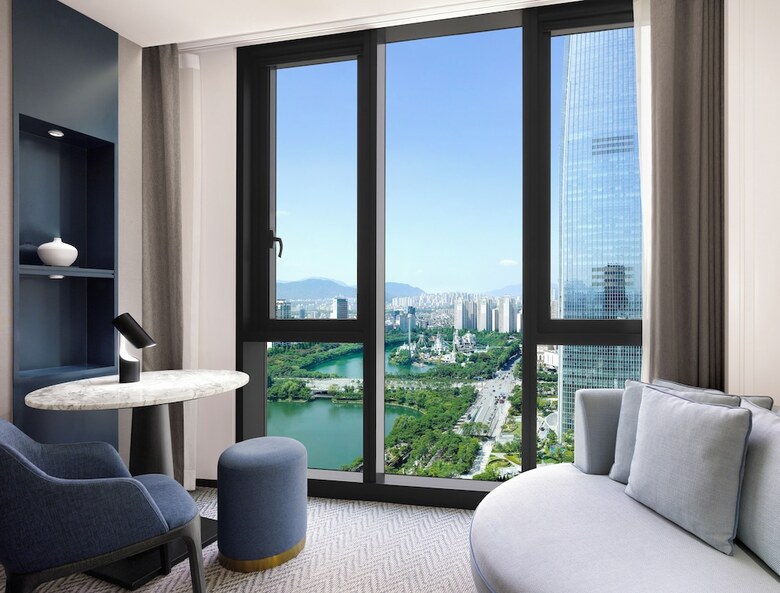 Sofitel Ambassador Seoul Hotel & Serviced Residences