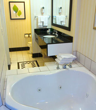 Hotel Fairfield Inn And Suites Beloit