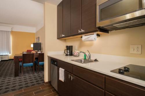 Hotel Towneplace Suites By Marriott Newnan
