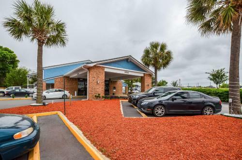 Motel Rodeway Inn North Charleston