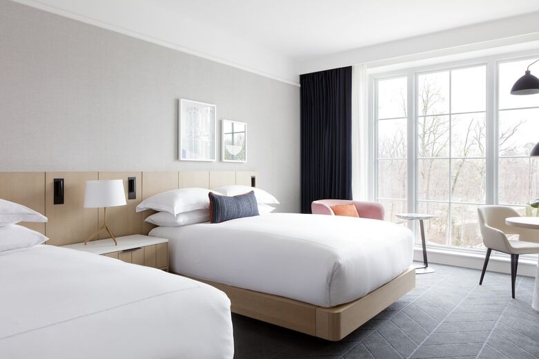 Kimpton The Forum Hotel By Ihg