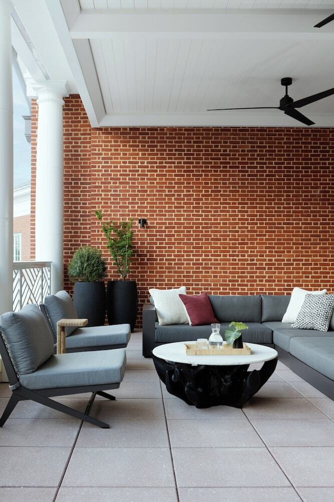 Kimpton The Forum Hotel By Ihg