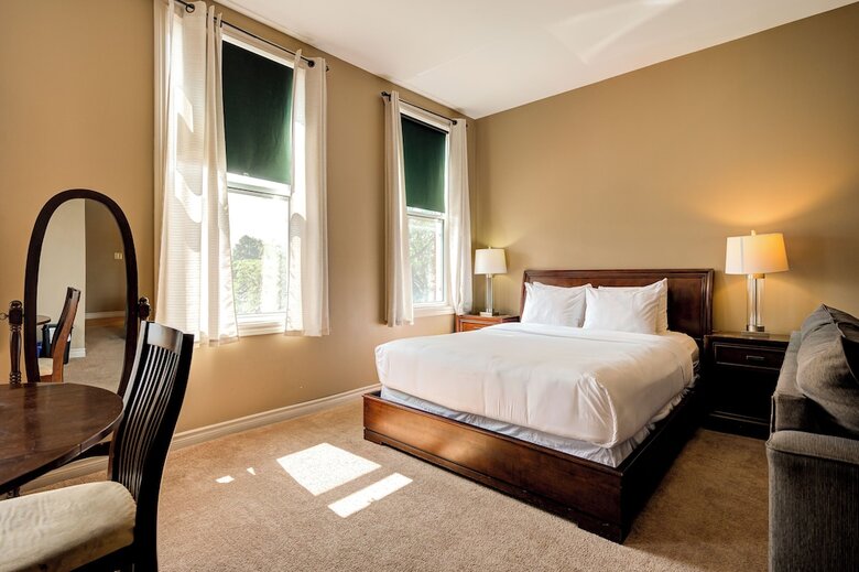 Wellington Inn By Hoco Hotels Collection
