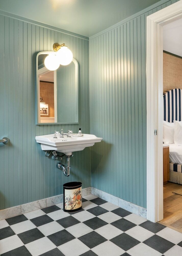 Hotel Le Petit Pali Laguna Beach